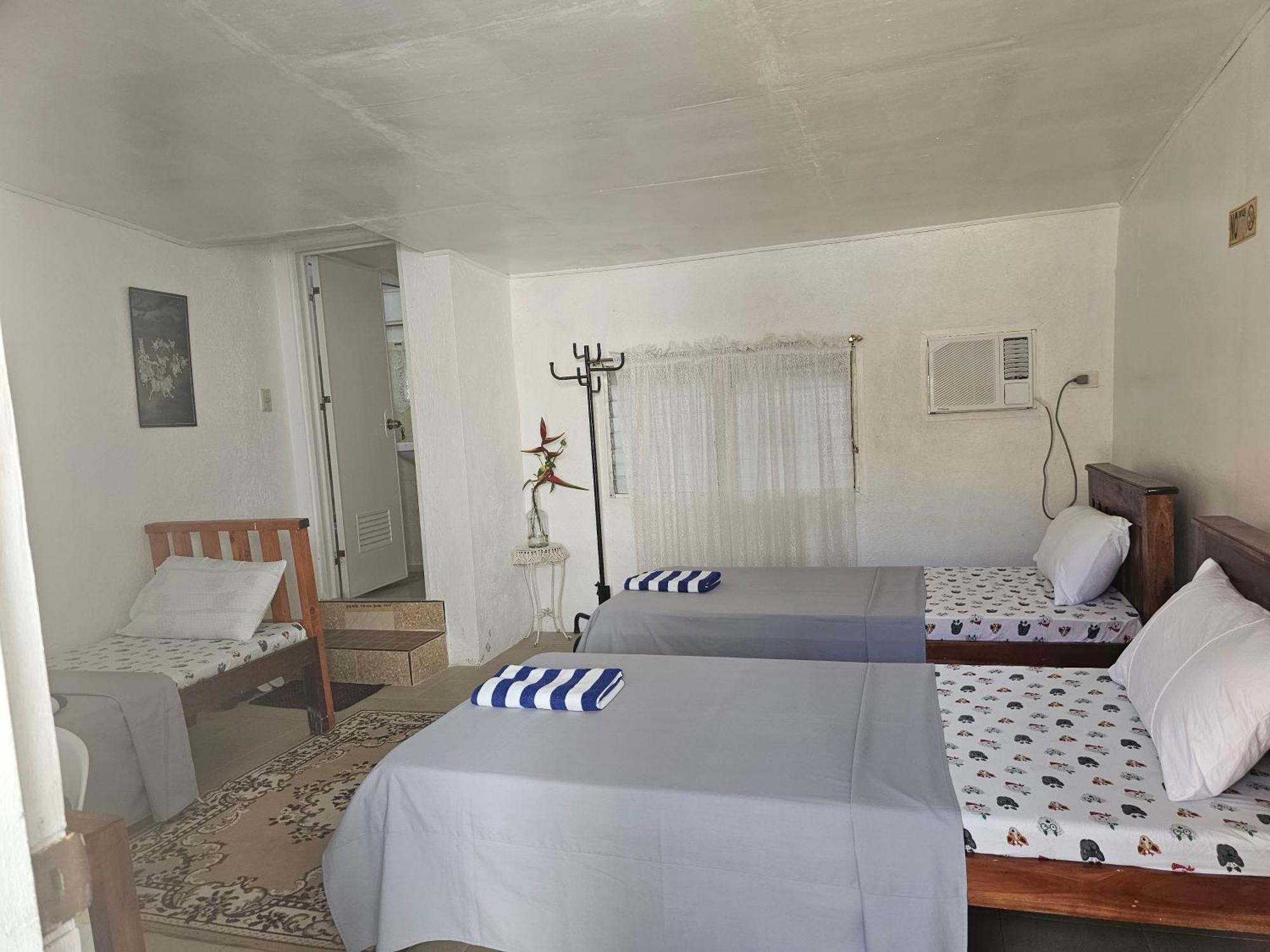 D & N Lodge Daanbantayan Eksteriør bilde